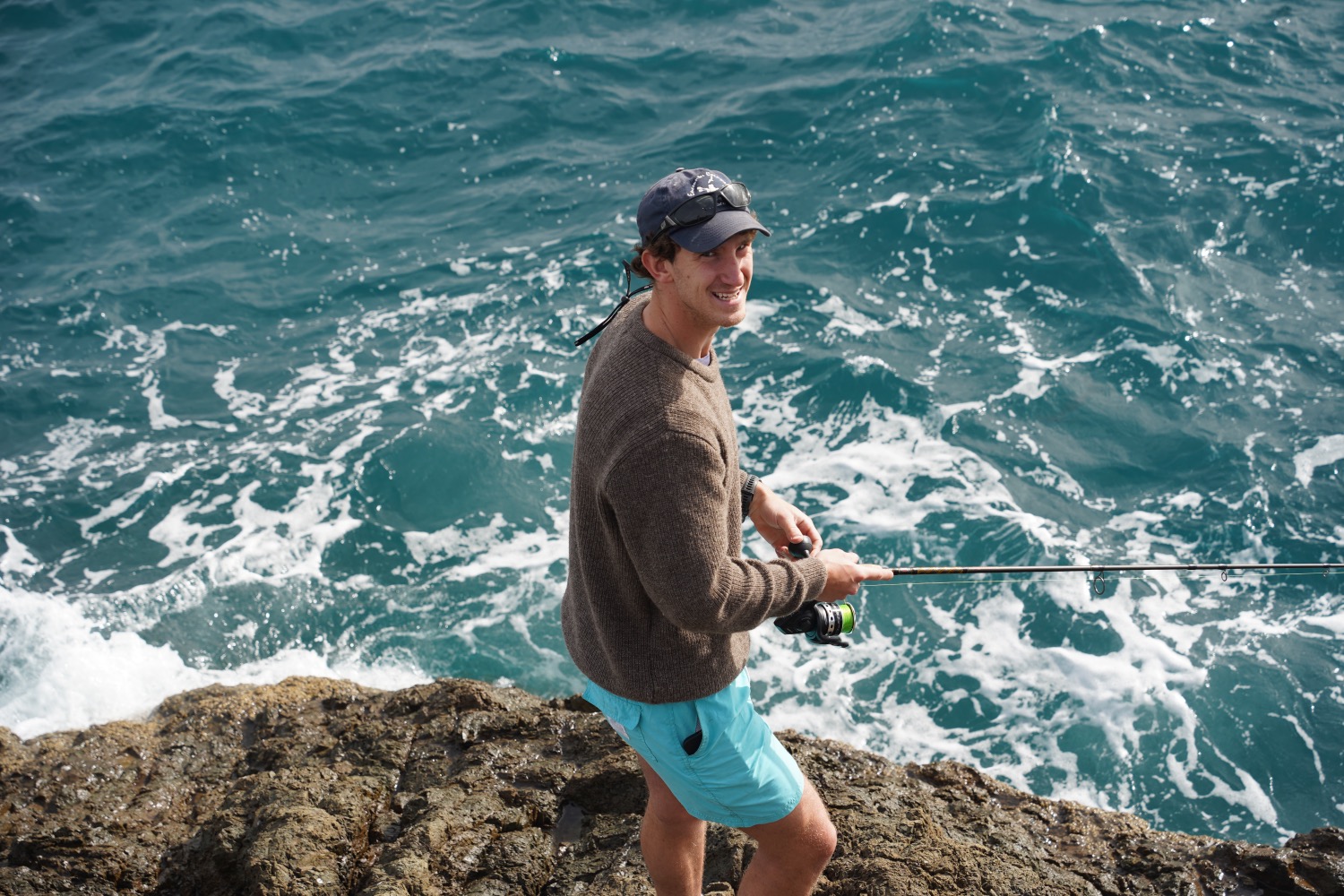 lure fishing from the rocks with ugly stick