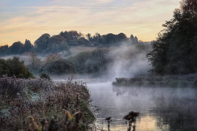 chalk stream in hampshire in autumn
